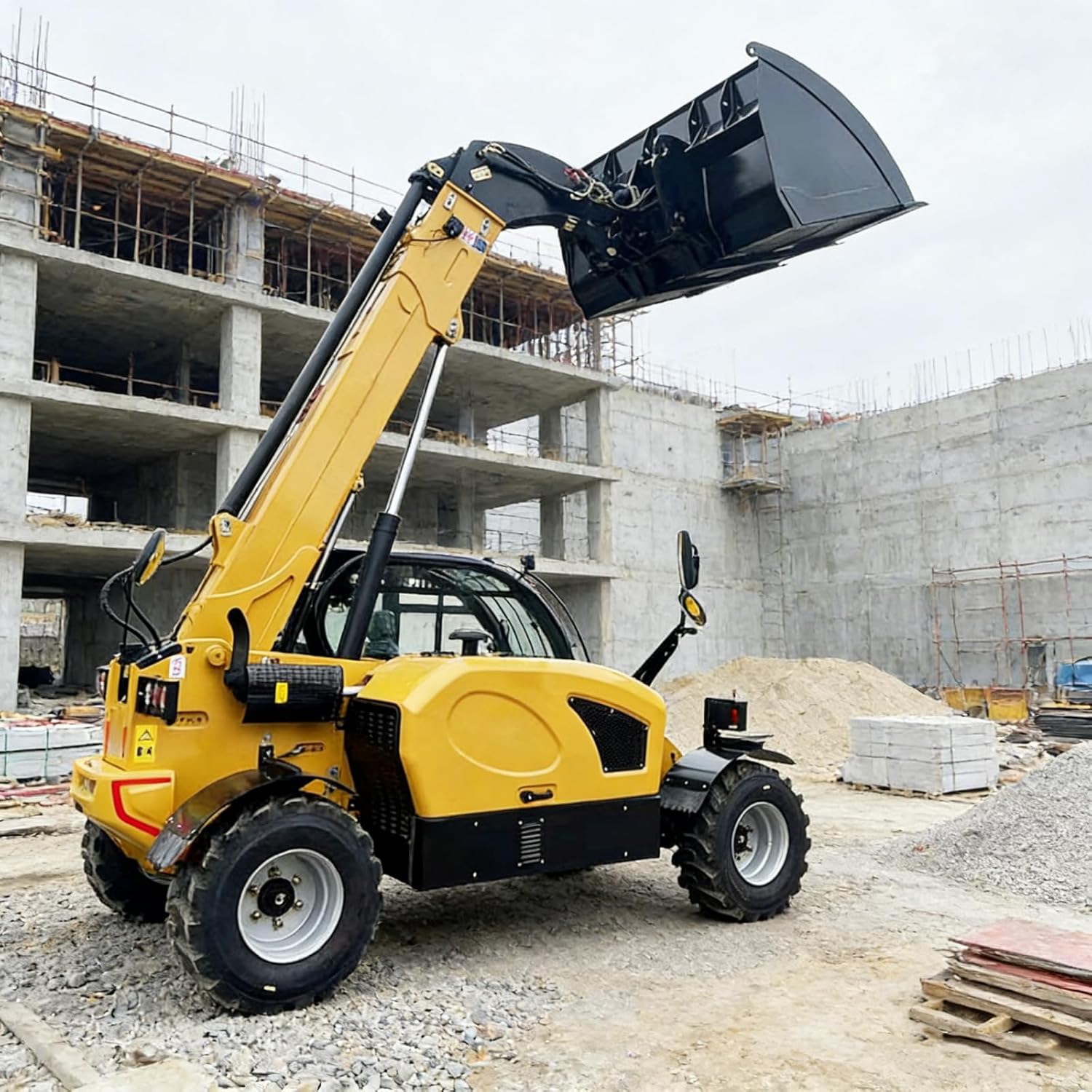 buy telehandler telescopic lift truck,should I buy a telehandler,telehandler vs forklift,telehandler pros cons,telehandler worth buying,best telehandler for construction - detailed features and technical specifications
