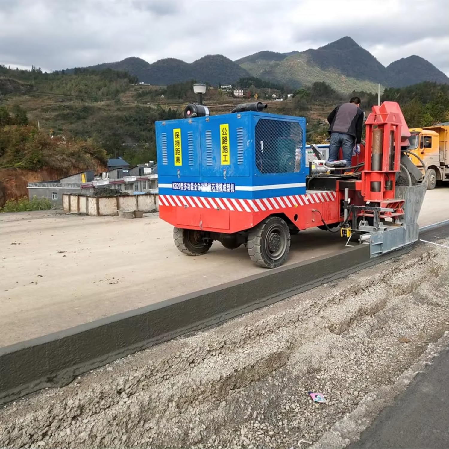 concrete slipform curb machine,should I buy concrete slipform curb machine,concrete slipform curb machine vs alternatives,concrete slipform curb machine pros cons,concrete slipform curb machine worth buying,best curb slipform paver unboxing and complete package contents
